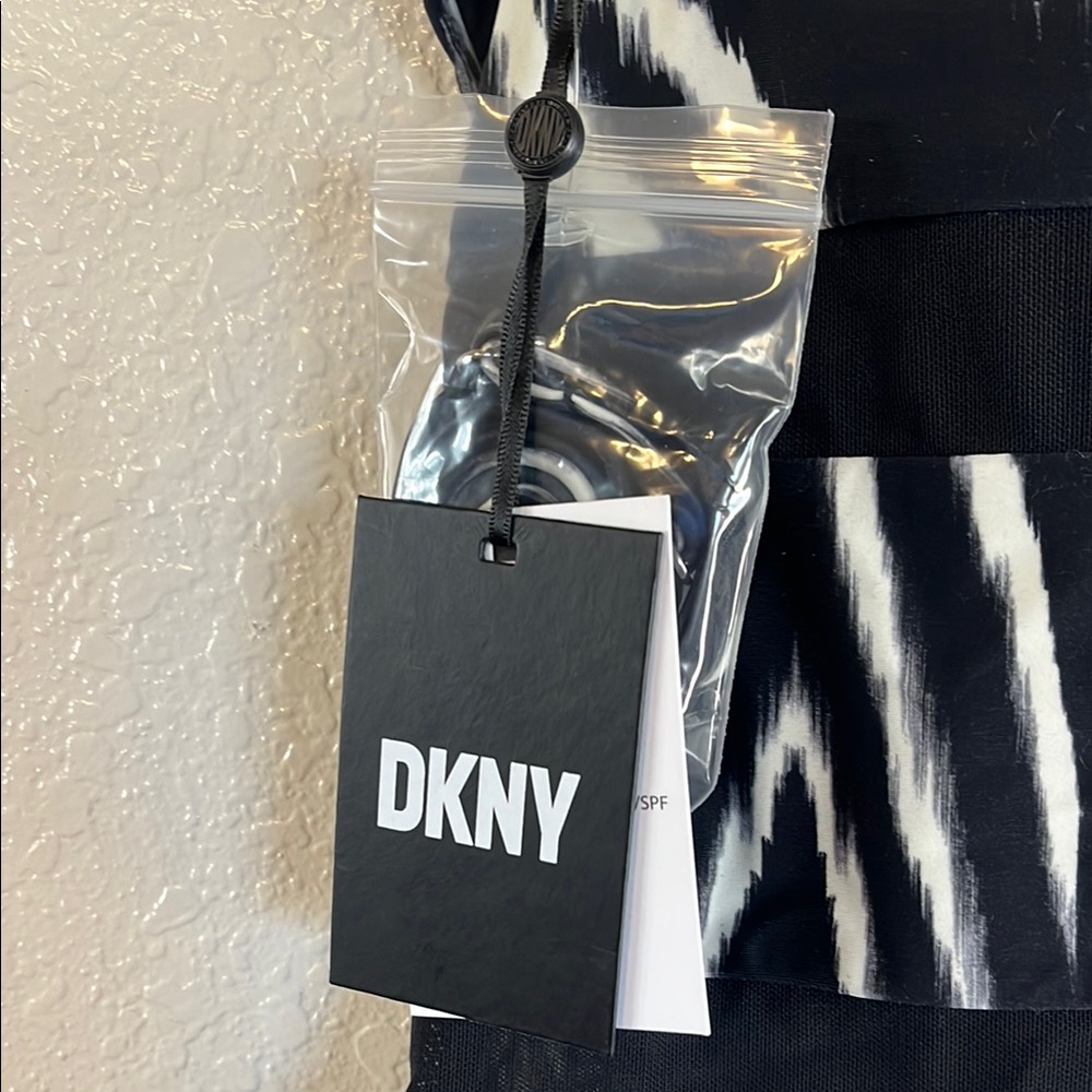 NWT DKNY Zebra Print One Piece Swimsuit Size 12 - Picture 5 of 11